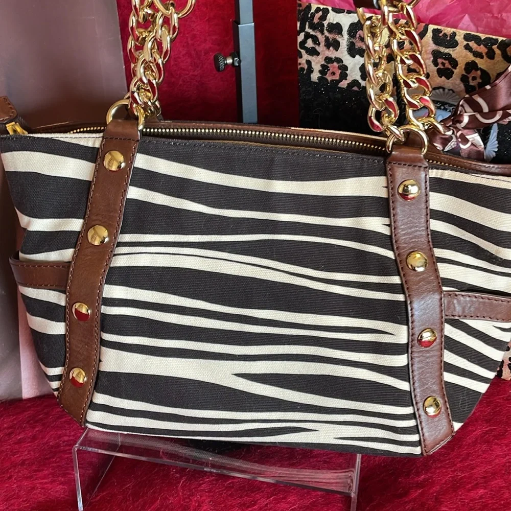 MICHAEL KORS GIRAFFE PRINT HANDBAG TOTE BLACK WHITE BROWN W/  GOLD CHAIN STRAPS